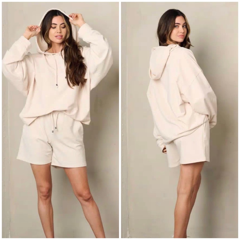 Cream lounge shorts set - Picture 2 of 5